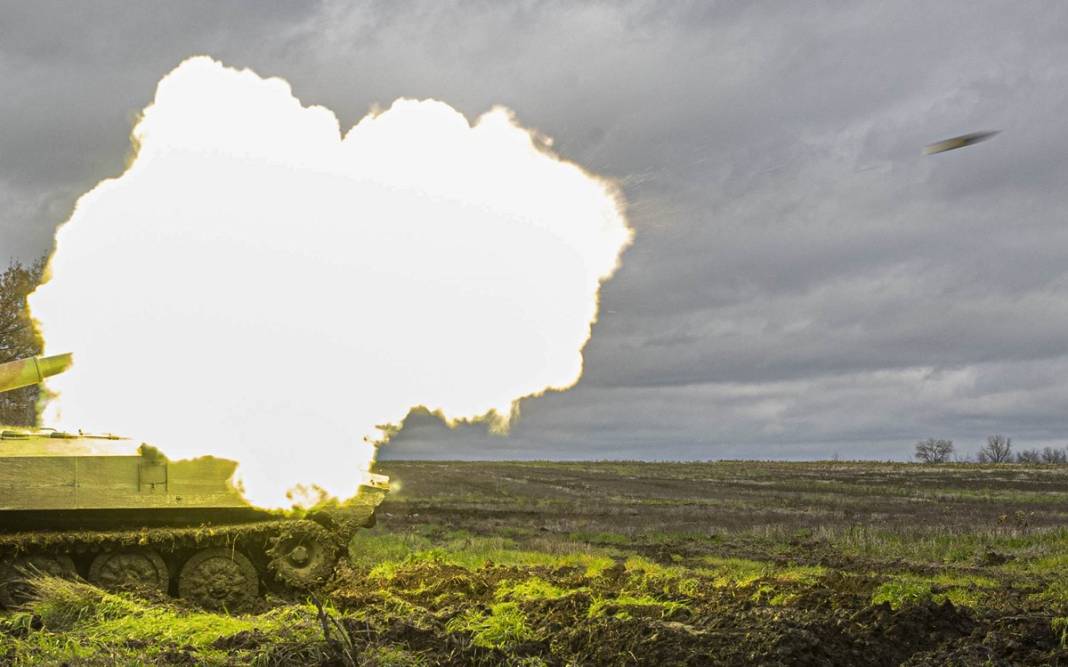 Rus mevzilerine yoğun bombardıman 22